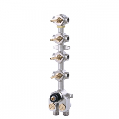 TURBO thermostatic valve with 4 shut-off valves